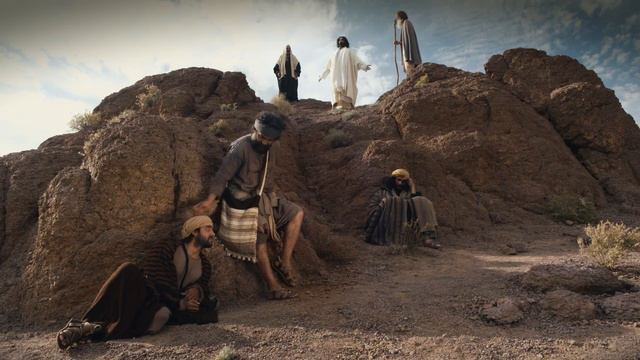 Лукалэсь Ӟеч Ивор, 9 йыр | Евангелие от Луки на удмуртском языке, глава 9 смотреть онлайн