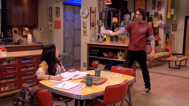 Icarly. Айкарли. Спенсер смотреть онлайн