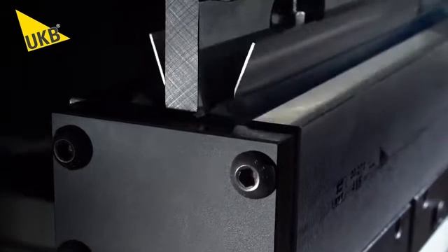 Инструмент немецкого производителя UKB - Uwe Krumm Gmb для гибки металла смотреть онлайн