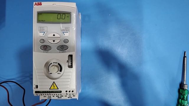 ABB ACS150 Drive Factory Reset in English смотреть онлайн