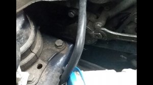 как отжать ролик и натянуть ремень на Фольксваген Поло (Седан) 1.6 2010