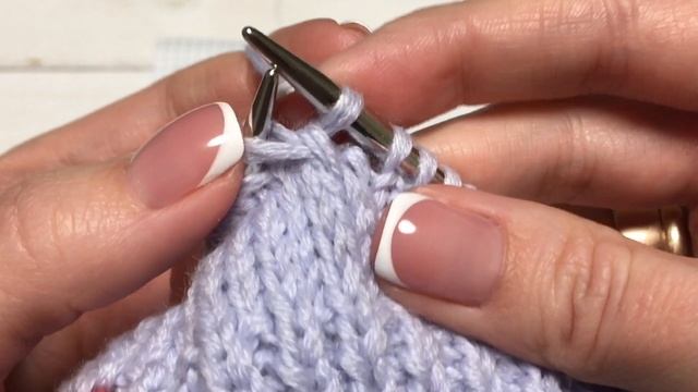 Детская кофта регланом сверху спицами. Кофта на пуговицах с косами. Мастер класс по вязанию. смотреть онлайн