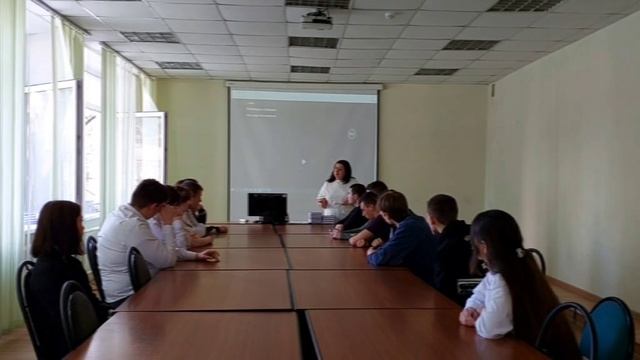 День труда. Мир профессий смотреть онлайн