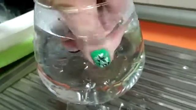 Меняющий цвет маникюр смотреть онлайн