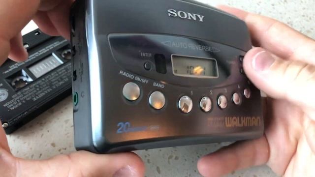 Stranger Things Inspired Nostalgic Sony Walkman WM-FX451 Review! смотреть онлайн