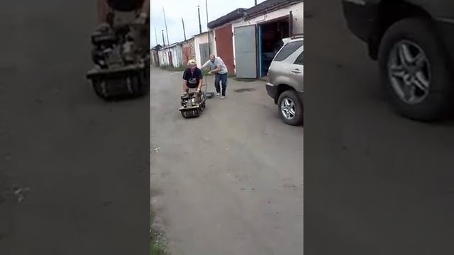 Первые испытания мотособаки смотреть онлайн