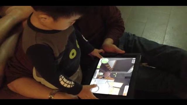 Eli & Ipad games (19 months Old) смотреть онлайн