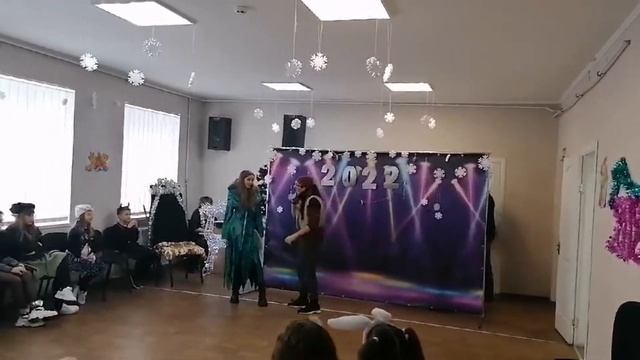 Новорічна казка "Казкова нечисть" Керівник - Любов Нєчта смотреть онлайн