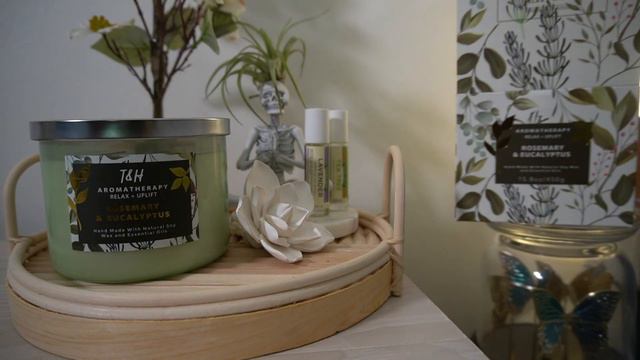 T & H Wholesalers Candles смотреть онлайн