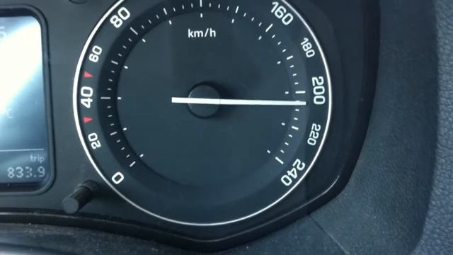 skoda octavia 2.0 TDI 140 - 180-215 kmh autobahn смотреть онлайн