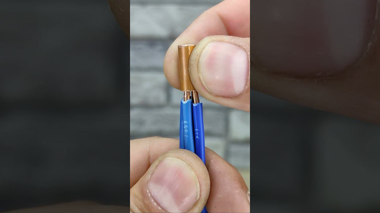 Обязательно запомни эту хитрость! Как можно легко подсоединить провода к выключателю? #shorts смотреть онлайн