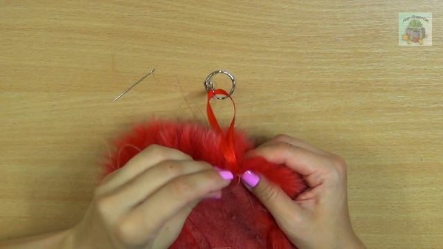 БРЕЛОК ИЗ МЕХА ЗА 5 МИНУТ. КАК СДЕЛАТЬ МЕХОВОЙ ПОМПОН СВОИМИ РУКАМИ. Fur pompon. ( DIY, Handmade ) смотреть онлайн