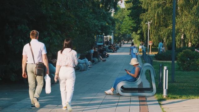 Прогулка по Москве (Храм Христа Спасителя, Музеон) 4K | Sony A7III | Tamron 28-75mm f/2.8 | SLOG2 смотреть онлайн