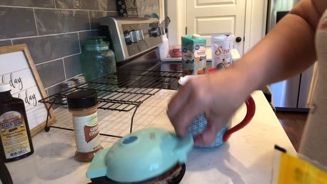 How To Make A Keto Cinnamon Roll Chaffle Waffle With Icing || Easy Keto Best Dessert Recipe