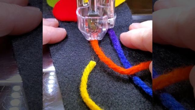 Needlefelting with the BERNINA #45 foot. смотреть онлайн