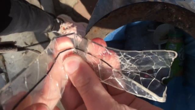 Ломаю сломанное стекло АСМР смотреть онлайн