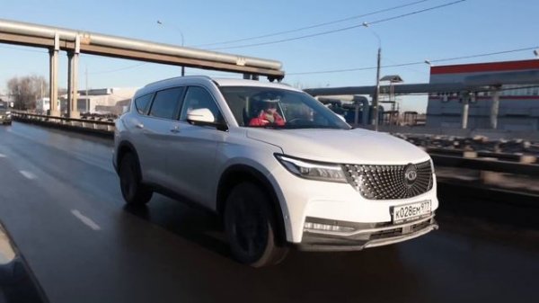 Chery Tiggo 8 Pro Max против Dongfeng ix7. Тест кроссоверных амбиций.