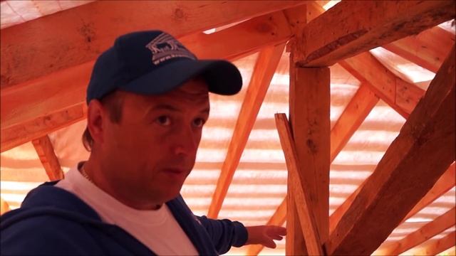 Строим каркасный дом. (День 7) Стропила крыши. Кровмонтаж. смотреть онлайн