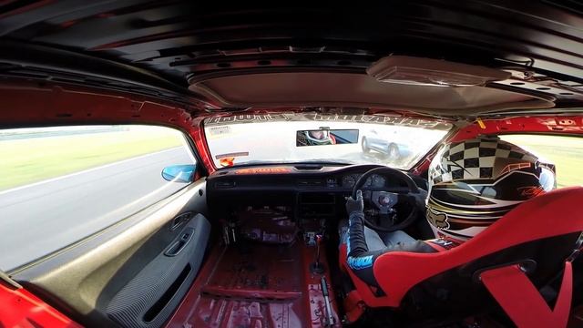 TVR TUSCAN V HONDA CIVIC EG6!! // Snetterton 300 2014 смотреть онлайн