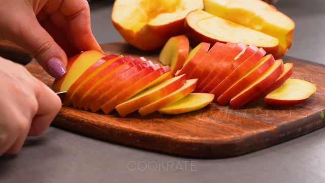 Вкус детства! Этот вкуснейший яблочный пирог готовится на несколько минут смотреть онлайн