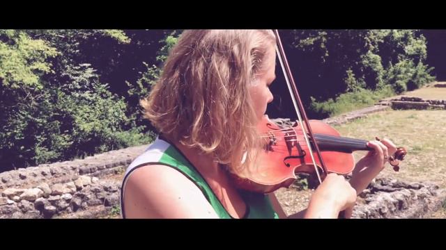 Wedding Music in Southwest France смотреть онлайн