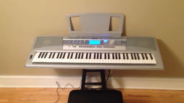 Yamaha DGX - 200 portable grand piano смотреть онлайн