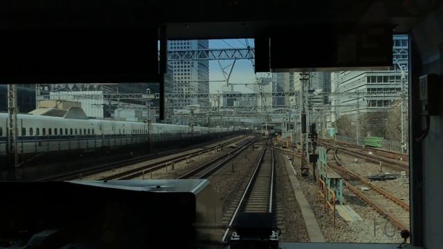 Путешествие на поезде Яманотэ Икебукуро - Токио - Синдзюку - Икебукуро (Япония) смотреть онлайн