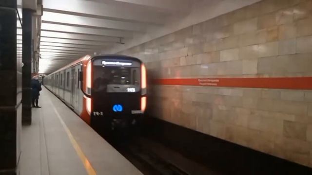 Отправление "Балтийца" в оборотный тупик станции метро Проспект Ветеранов. смотреть онлайн
