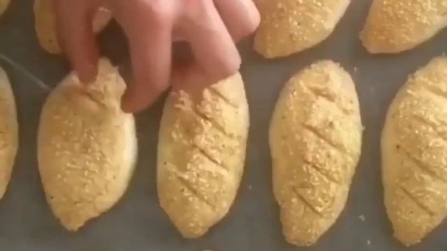 САМЫЕ ВКУСНЫЕ БУЛОЧКИ с КУНЖУТОМ смотреть онлайн