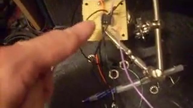 DIY CV Octave Switch, for use with +/-5v modular synthesizers. смотреть онлайн