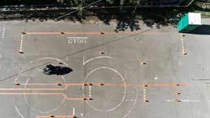 Мотошкола , упражнение  змейка