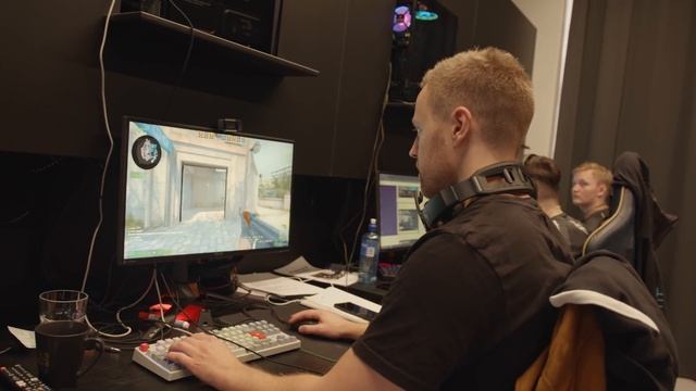 NOT SO EZ4ENCE | NIP Backstage | Ninjas in Pyjamas смотреть онлайн