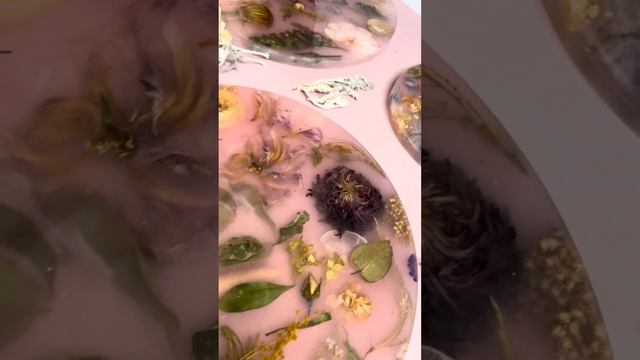 Подносы из эпоксидной смолы и сухоцветов. Ручная работа. Мастерская Nisimova.Art смотреть онлайн