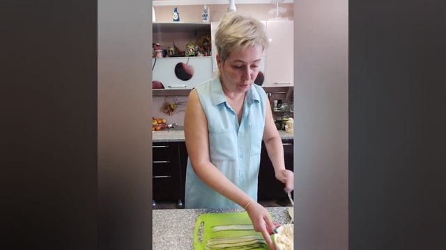 Огуречные роллы или Рулетики из огурцов с любой начинкой - очень вкусно и просто!!! Закуска на УРА! смотреть онлайн