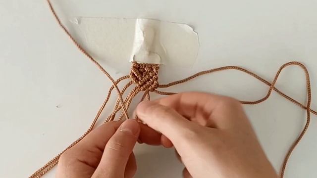 ?❤️DIY | Kolay Makrome Anahtarlık Yapımı / Macrame Keychain / Makramee Schlüsselanhänger /Boho Deco смотреть онлайн