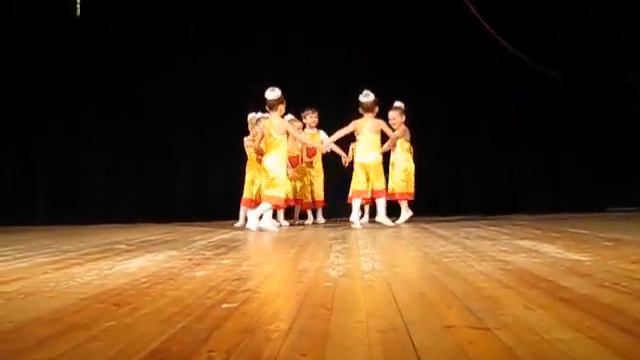 Экспрессия "Ох, уж эти детки" смотреть онлайн