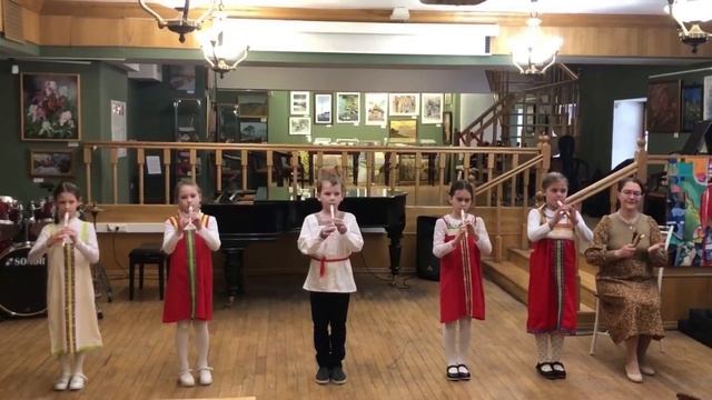 ГБОУ Школа № 2053 Ансамбль "Весёлый наигрыш" с попурри "Русская душа" смотреть онлайн