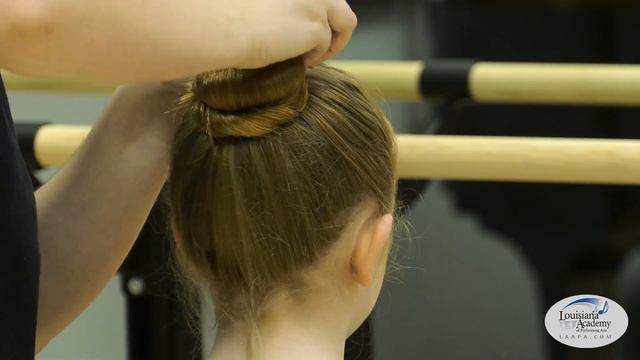 Hair in a Bun Tutorial for Dancers - Lagniappe Lessons смотреть онлайн