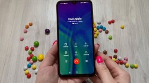 Honor 10i Shimmering Red Incoming call