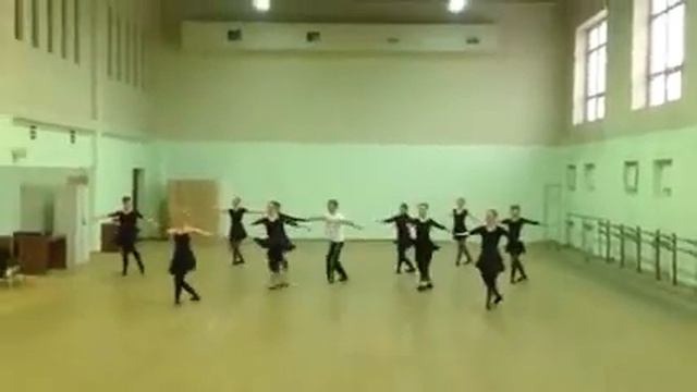 Батман тандю и батман тандю на середине. смотреть онлайн