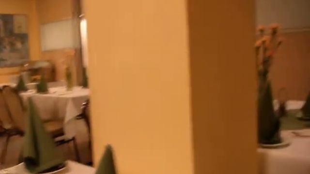 Ресторан в гостинице Громада, Ломжа, Польша, 19.30. смотреть онлайн