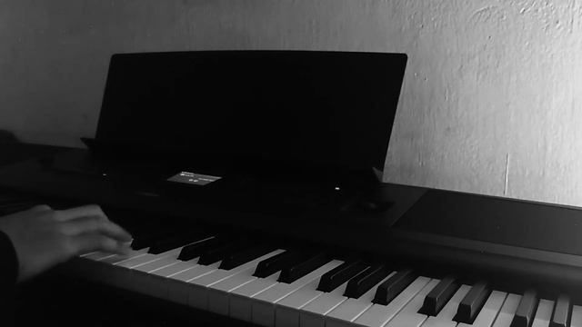 James Bond - Theme Song on Yamaha DGX 670 (Gabriel Juan Peter Kristianto Cover) смотреть онлайн