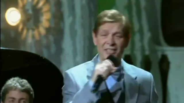 Эдуард Хиль. Серёжка ольховая смотреть онлайн