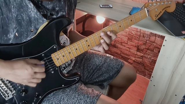 Ibanez AZES vs Squier cv70s смотреть онлайн