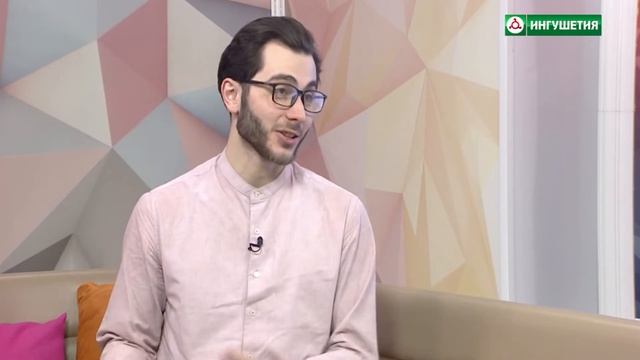 УТРО. ИНТЕРВЬЮ. В гостях врач традиционной китайской медицины Джамалейл Аушев (доктор Джонни) смотреть онлайн