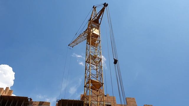 Кран КБ-405 в работе смотреть онлайн