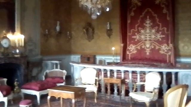 Замок ?? Шан-Сюр-Марн. Обзор замка, жилые комнаты. Королевские покои/Le Château de Champs-sur-Marne смотреть онлайн