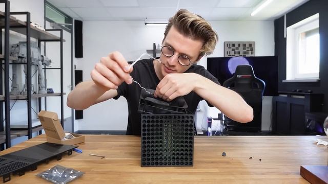 Trying 27 GREATEST Xbox Hacks Of All Time! смотреть онлайн