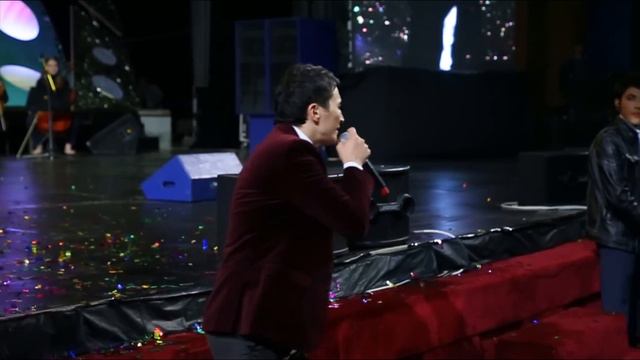 Ulug'bek Rahmatullaev Jonli Ijro (Живое исполнение от Улугбека Рахматуллаева)