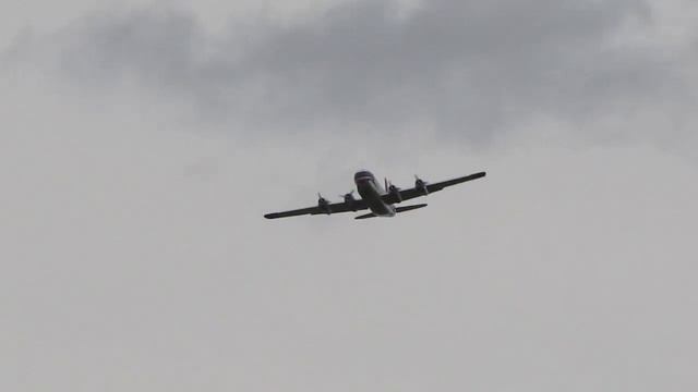Boeing 377 Stratocruiser Giant scale.mov смотреть онлайн